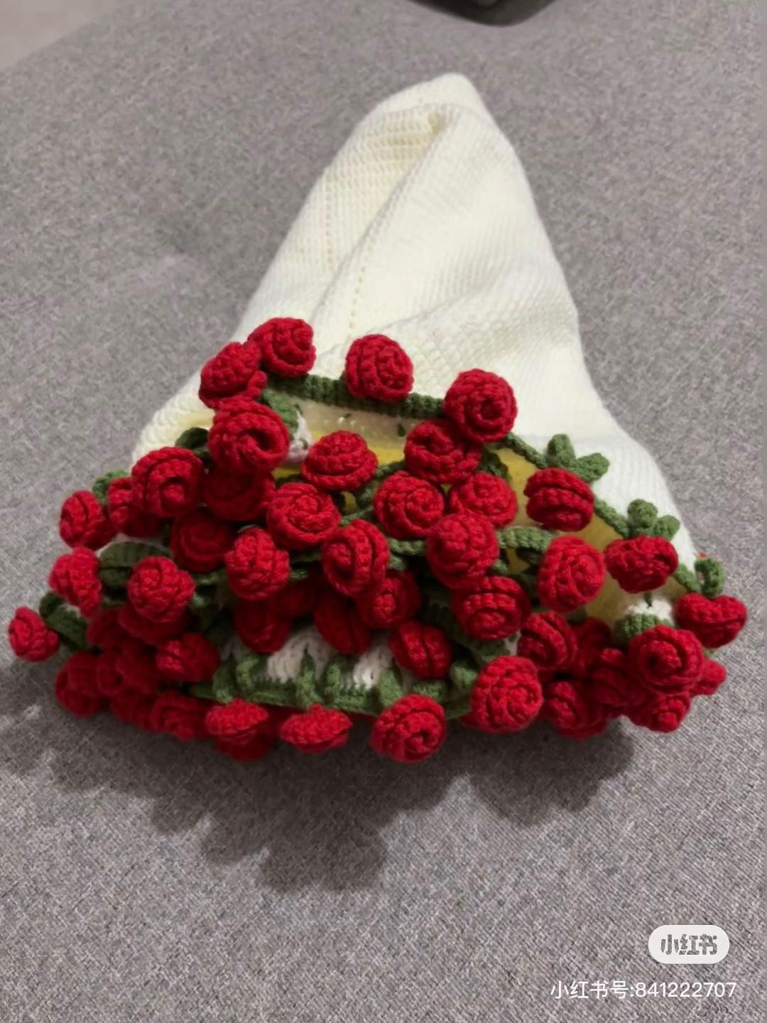 Decorative Crochet Placemat Pattern with Floral Border in Three Colors