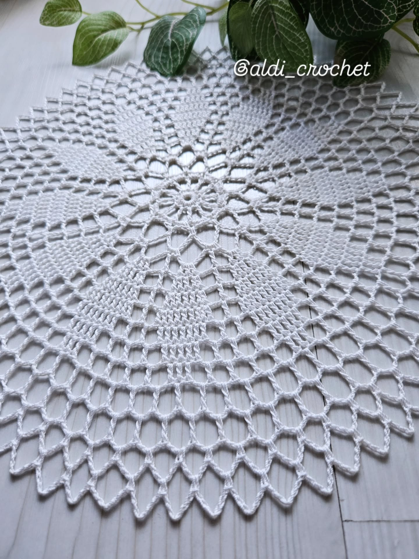 Elegant Crochet Doily with Delicate Leaf Motif Design