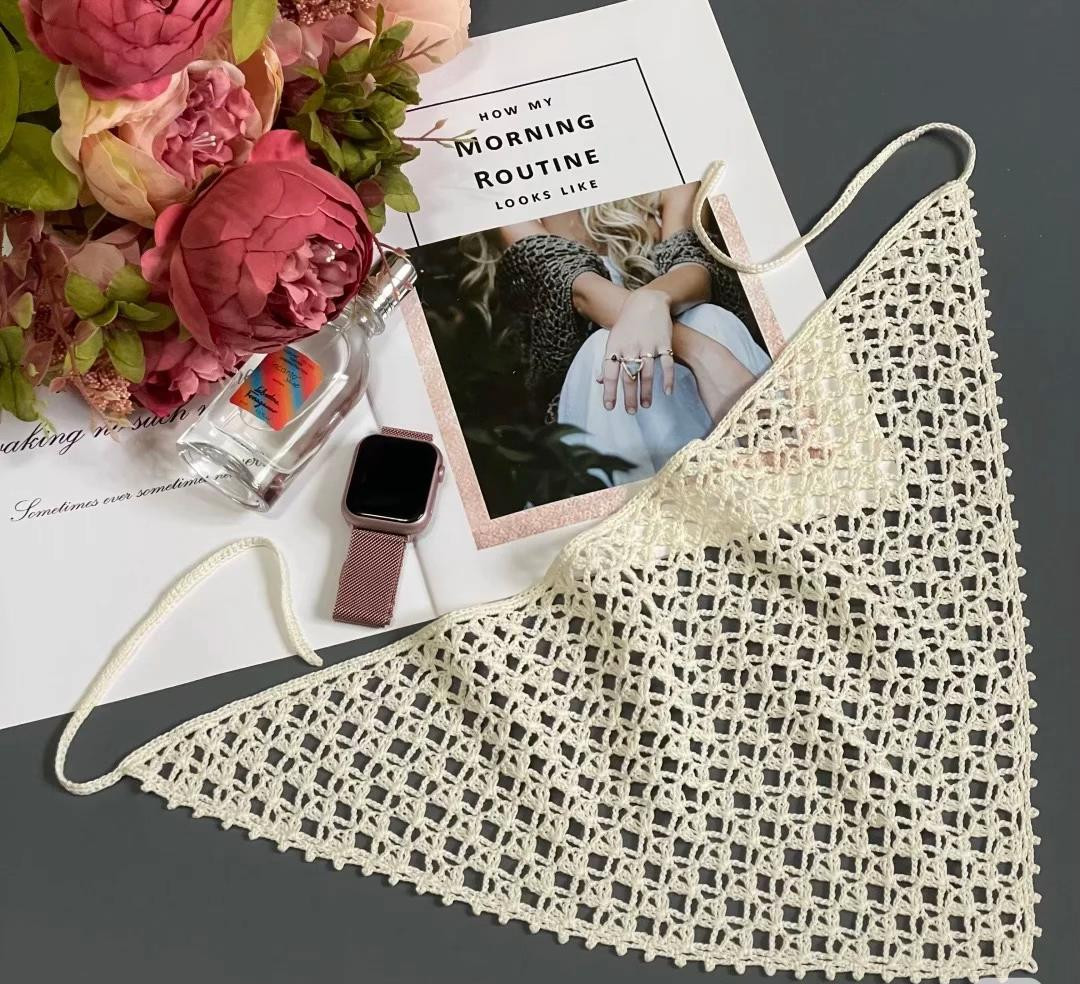 Elegant Crochet Pattern for a Delicate Lace Top