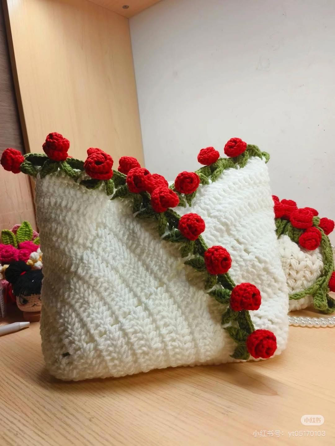 Elegant Floral Crochet Bags for Stylish Everyday Use