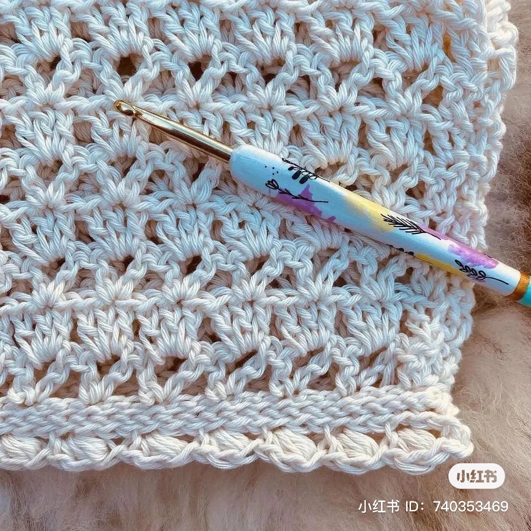 Elegant Hand-Crocheted Summer Tank Top Pattern for Beginners