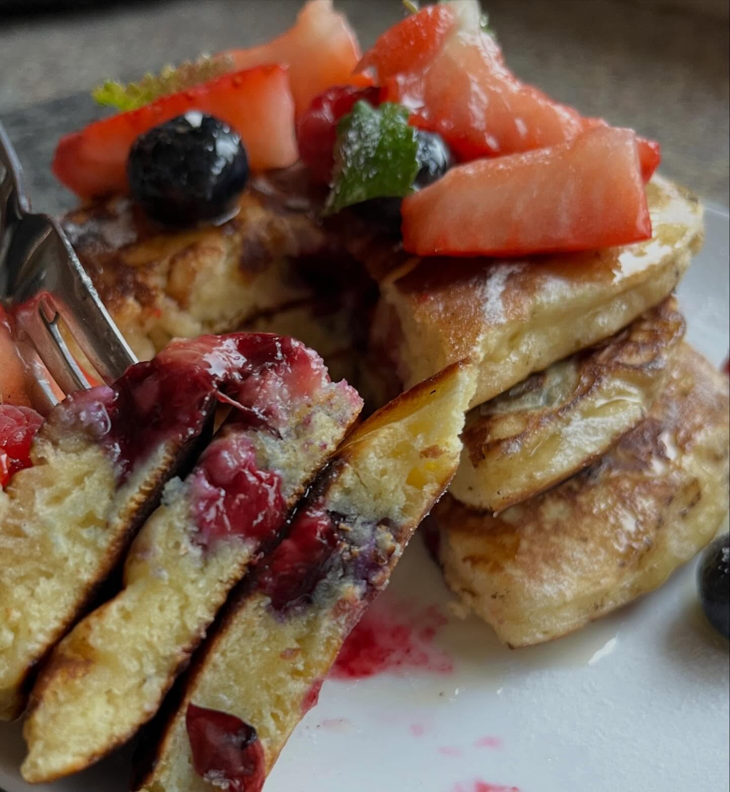 Fluffy Blueberry Pancakes with Fresh Berry Medley