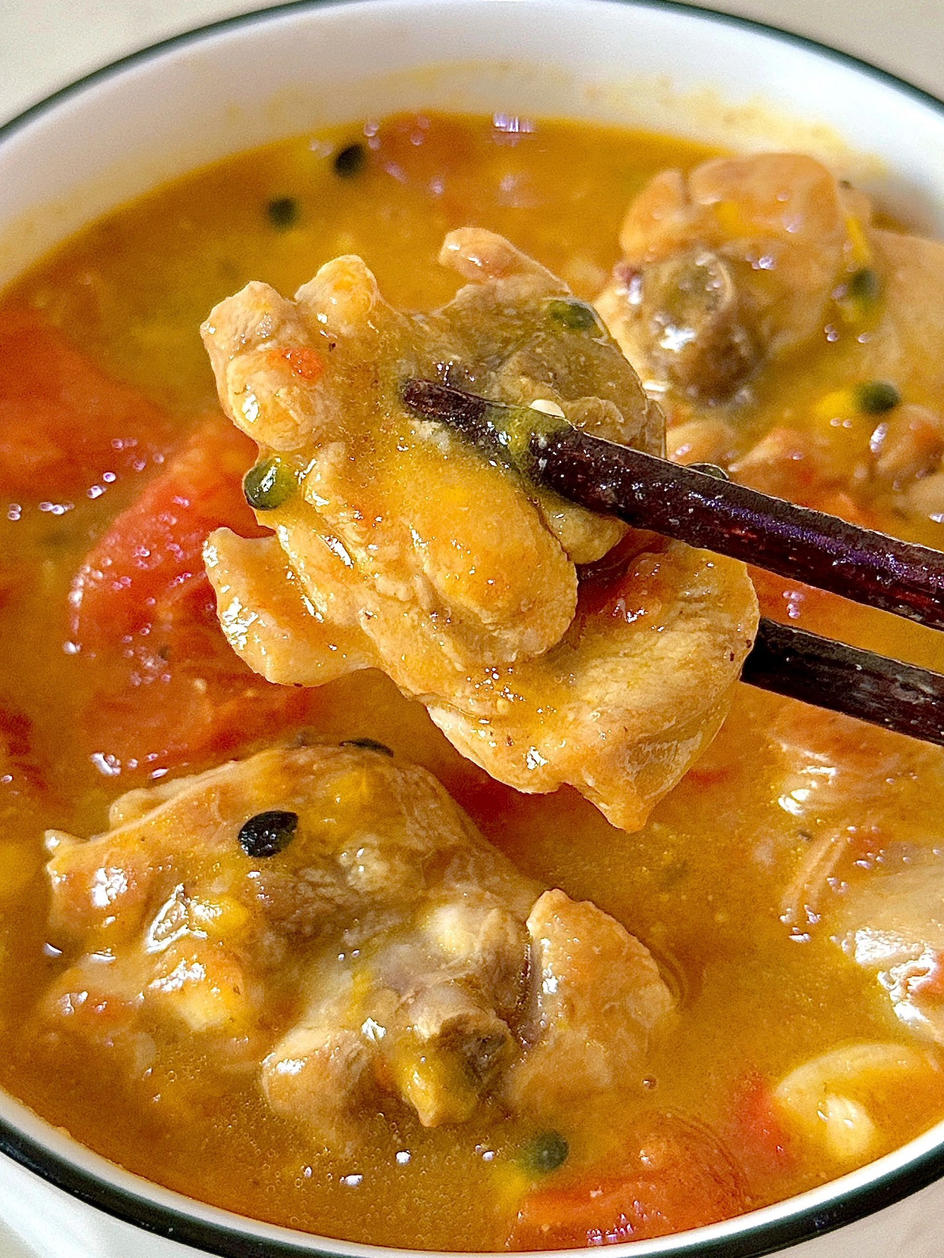 Gà Đùi Xào Chanh Leo Chua Cay Thơm Lừng