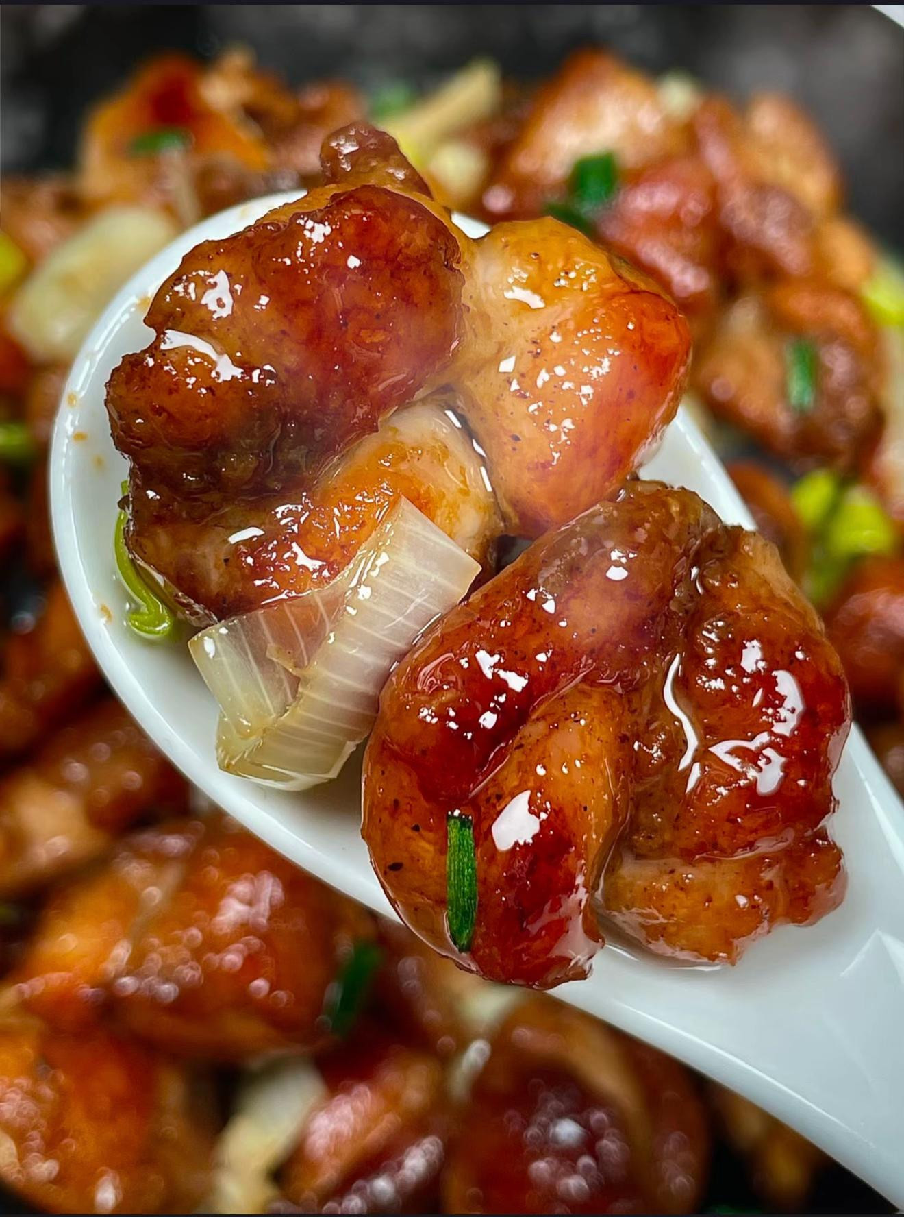 Gà Rán Sốt Dầu Hào Hành Lá Thơm Ngon