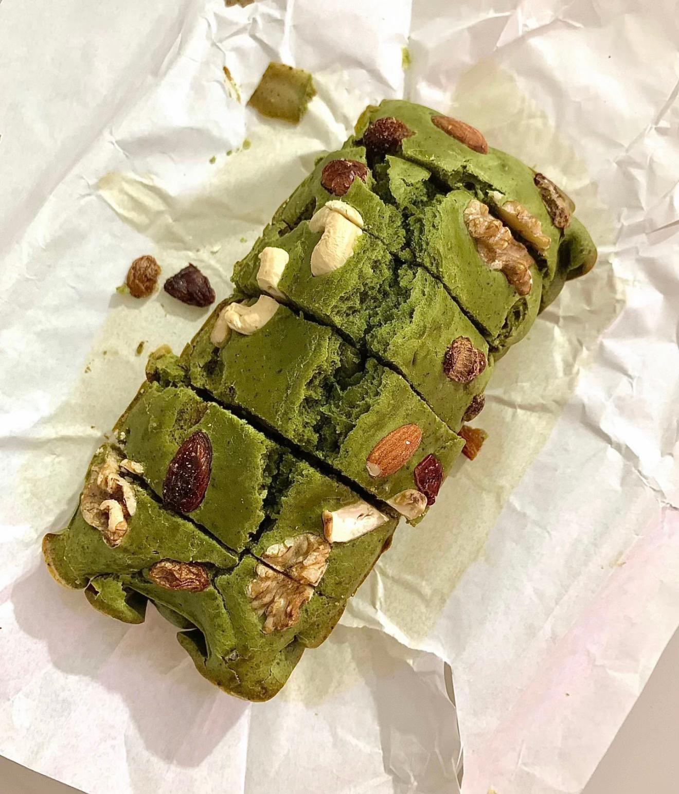 Green Matcha Bread: Nutritious, Oil-Free, and Sugar-Free Delight