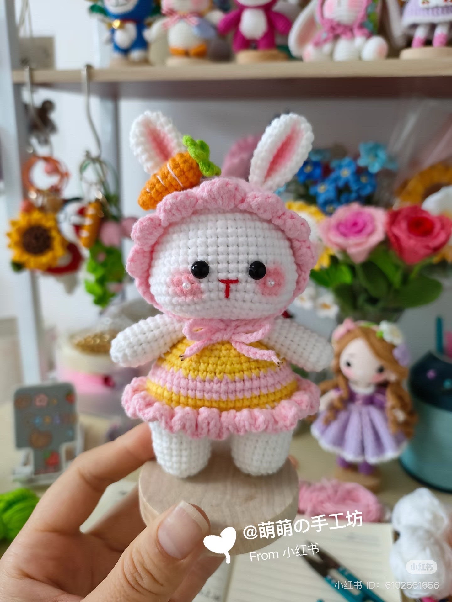 Hướng dẫn móc hình thỏ dễ thương mặc váy cho người mới bắt đầu