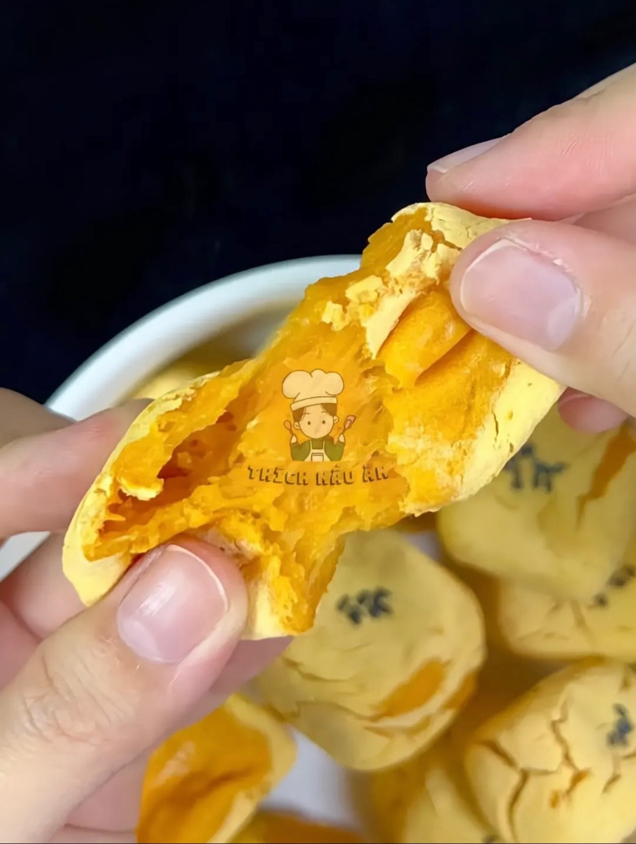 Khoai Lang Nướng Giòn Vị Mè Đen