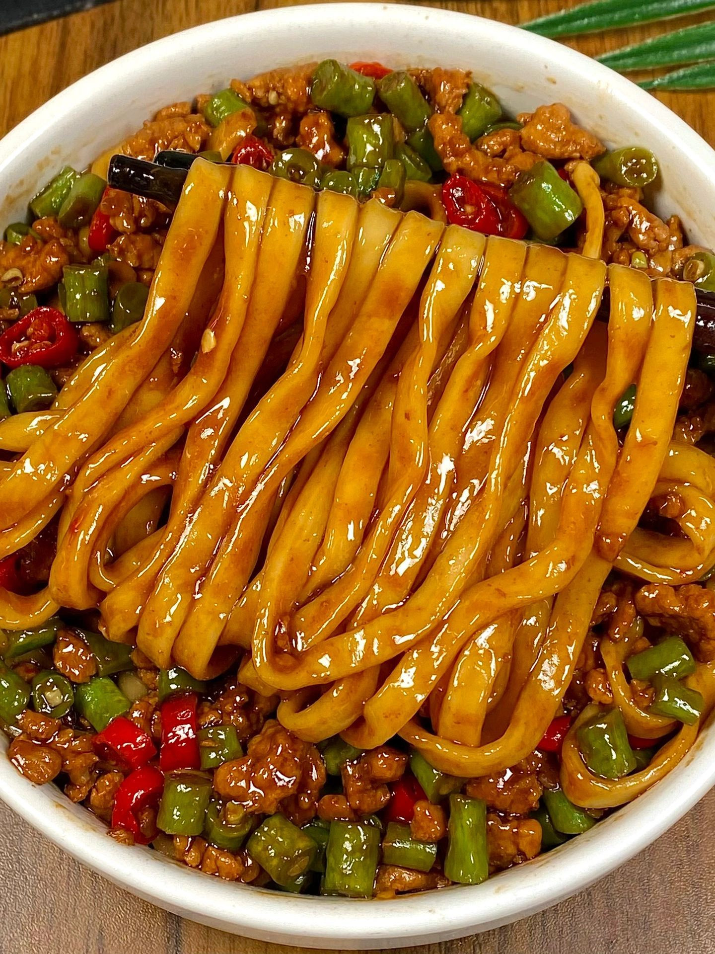 Mì Trộn Đậu Que Thịt Bằm Sốt Đậm Đà