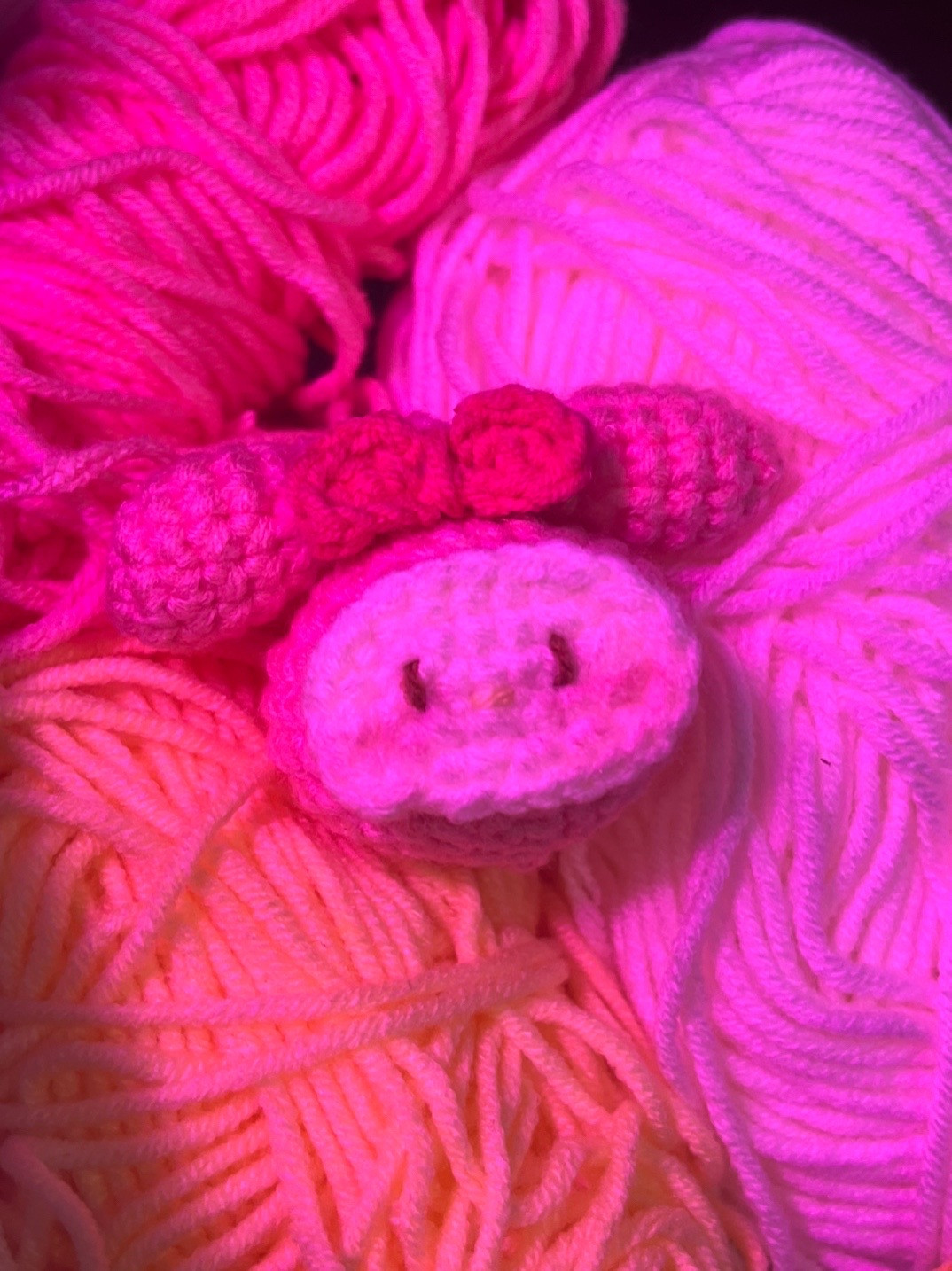 Móc len hình chú thỏ dễ thương với màu sắc pastel