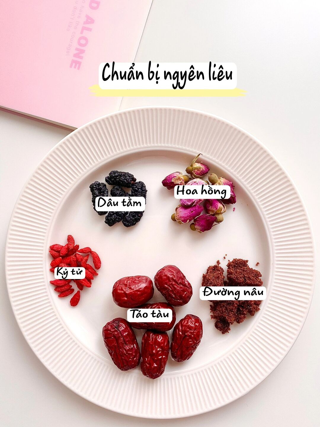 Sữa Hoa Hồng Tươi Mát - Bí Quyết Da Hồng Rạng Ngời