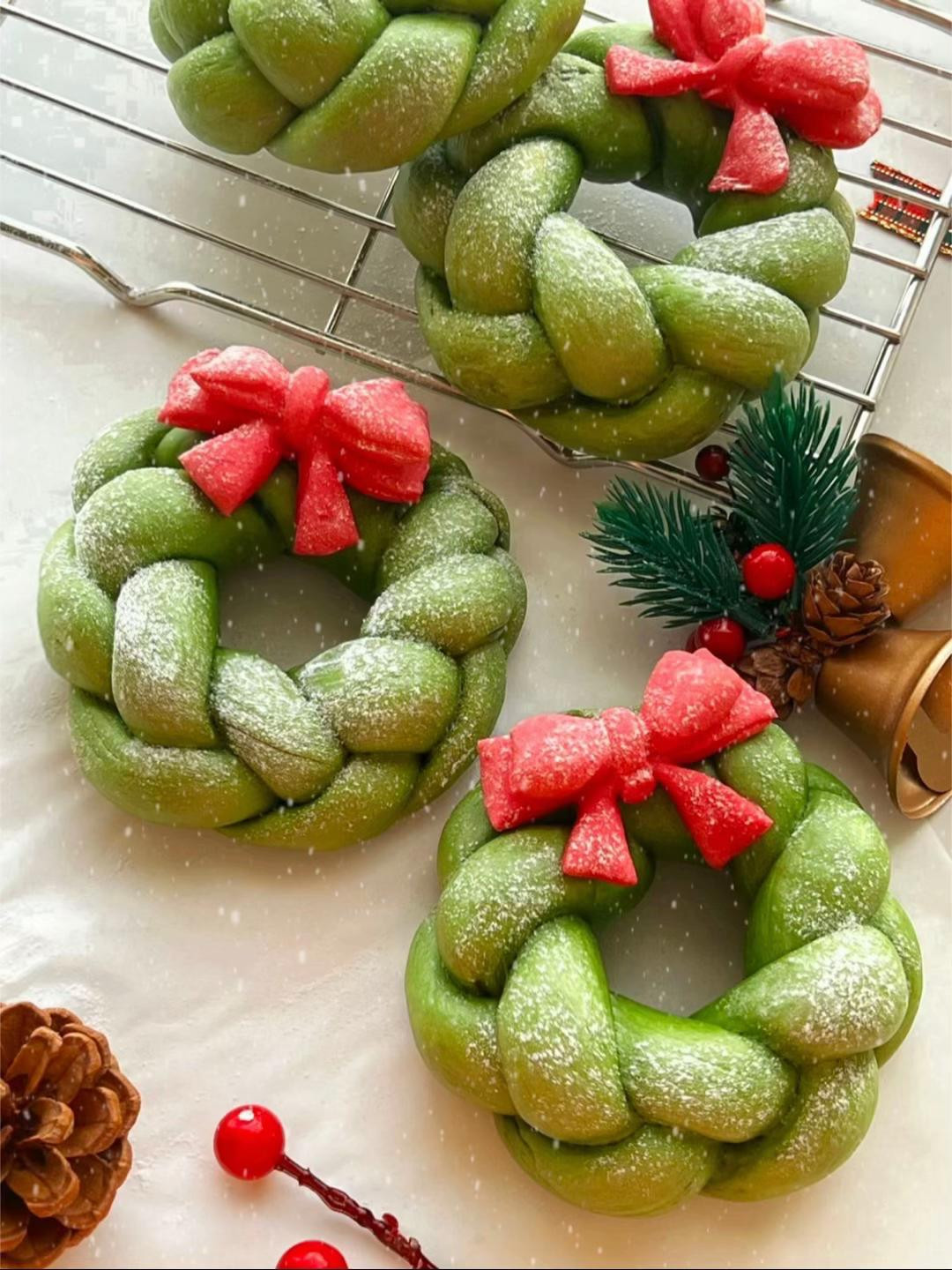 Vòng bánh Giáng Sinh matcha quế, món quà sức khỏe độc đáo