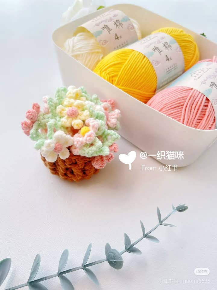 Mẫu móc len giỏ và thảm hoa màu pastel