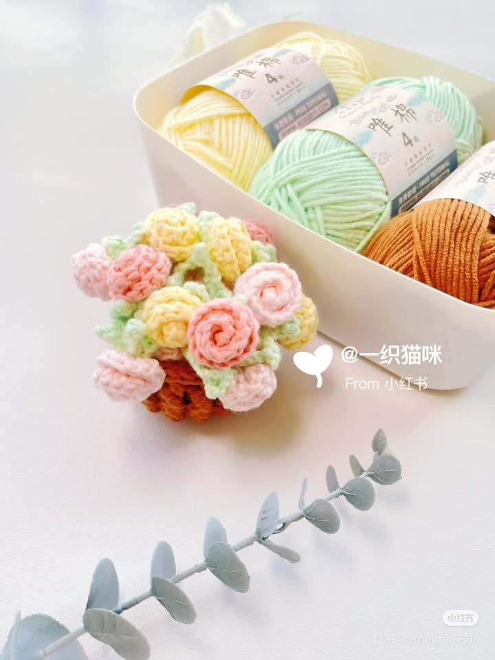 Mẫu móc len giỏ và thảm hoa màu pastel