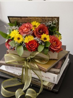 Hướng dẫn cắm hoa trên sách cực đẹp