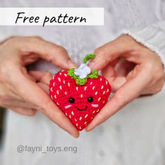 Heart-shaped strawberry crochet pattern