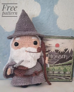 Hobbit crochet pattern