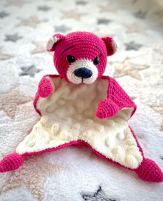 Pink bear crochet pattern with white muzzle