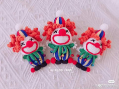 Red-haired clown crochet pattern