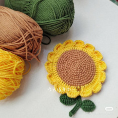 Sun flower crochet pattern.