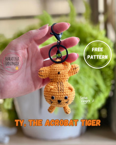 acrobat tiger wool crochet