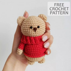 Bear crochet pattern wearing a red shirt