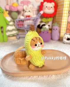 cat wearing banana crochet pattern