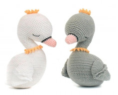 crochet chloe the swan