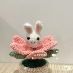 crochet pattern rabbit flower, pink