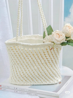 crochet pattern white handbag