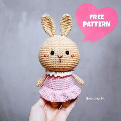 free crochet pattern rabbit wearing a dress