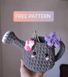 free crochet pattern watering can