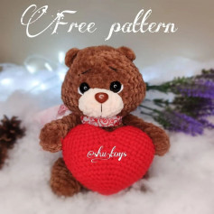 free pattern brown bear, hugging heart.