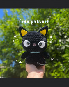 black cat, yellow ears, white eyes crochet pattern