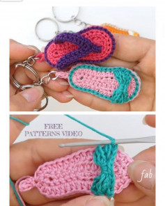 crochet pattern slipper keychain