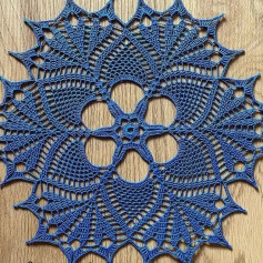 dark gray circle, crochet pattern