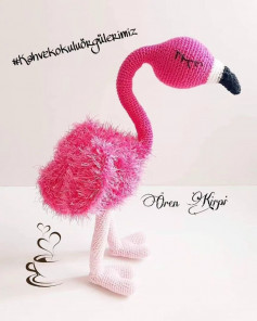flamingo, black beak crochet pattern