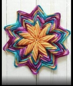 free crochet pattern 10 petals seven rainbow colors
