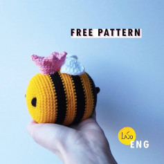 free crochet pattern bee yellow with black stripes.
