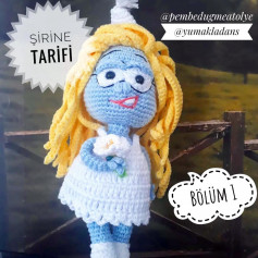 free crochet pattern blue doll, blonde hair.