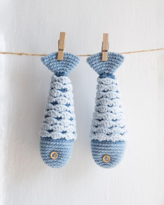 free crochet pattern blue fish.