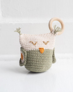 free crochet pattern green bellied owl, orange beak,