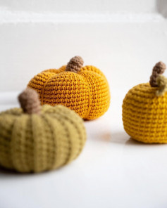 free crochet pattern green pumpkin