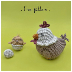 free crochet pattern of hens, chicks and eggs.