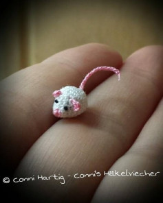 free crochet pattern pink tail mouse mini
