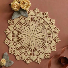 free crochet pattern round shape with eight petals inside