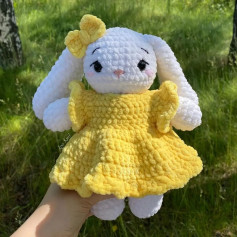 free crochet pattern white rabbit wearing yellow dress.