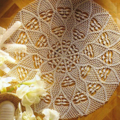 free crochet pattern with leaf border inside and out.