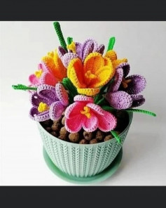 Potted tulips, yellow flowers, purple flowers, pink flowers crochet pattern