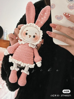 bunny couple wearing red dress, hat, crochet pattern