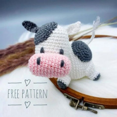 dairy cow pink snout black spots crochet pattern